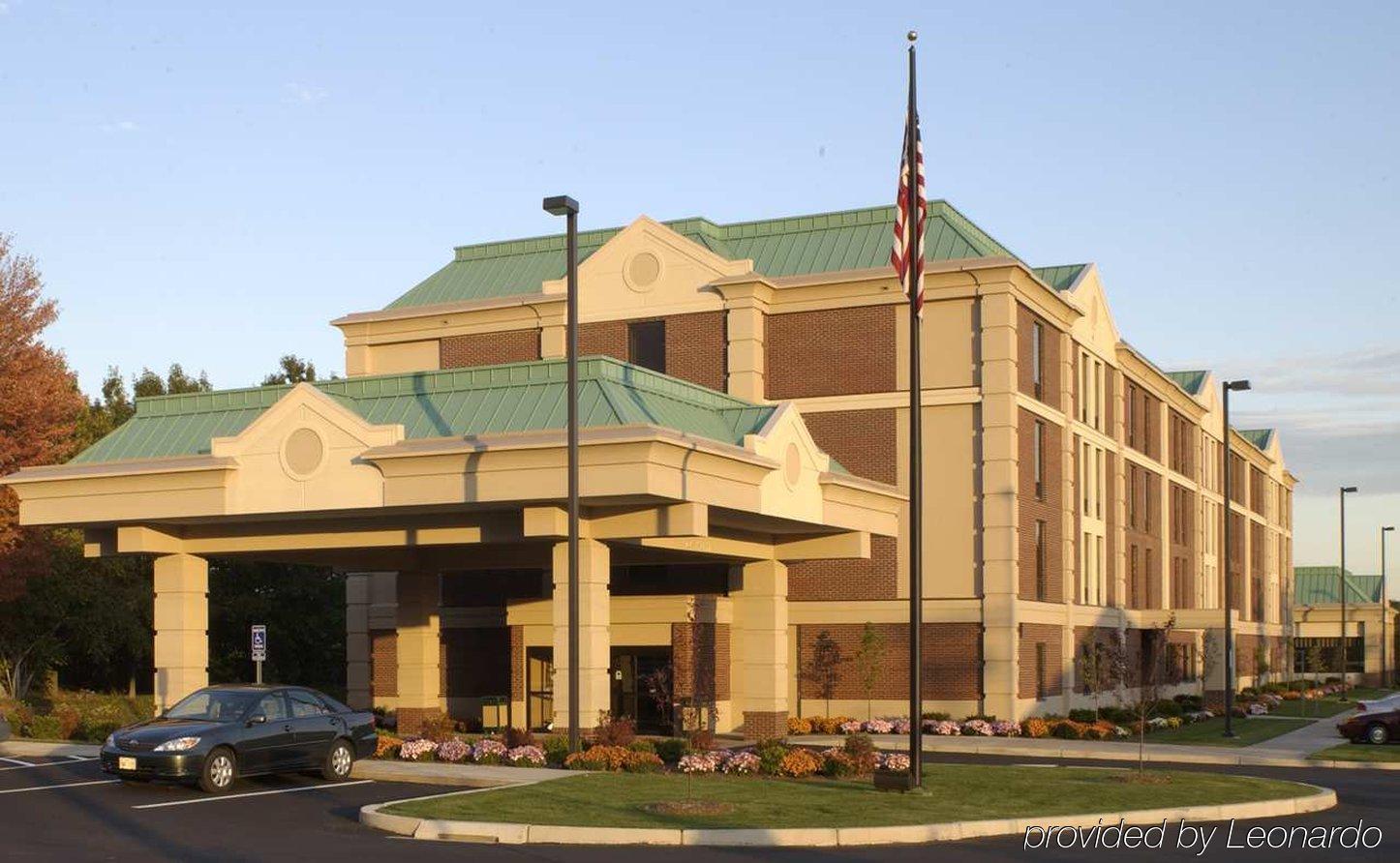 Hampton Inn Hartford Airport Windsor Locks Zewnętrze zdjęcie